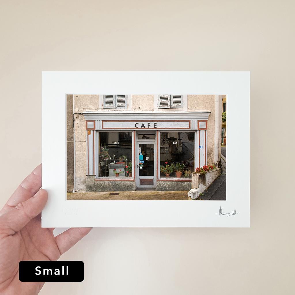 cafe — Small room