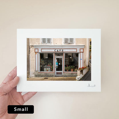 cafe — Small room