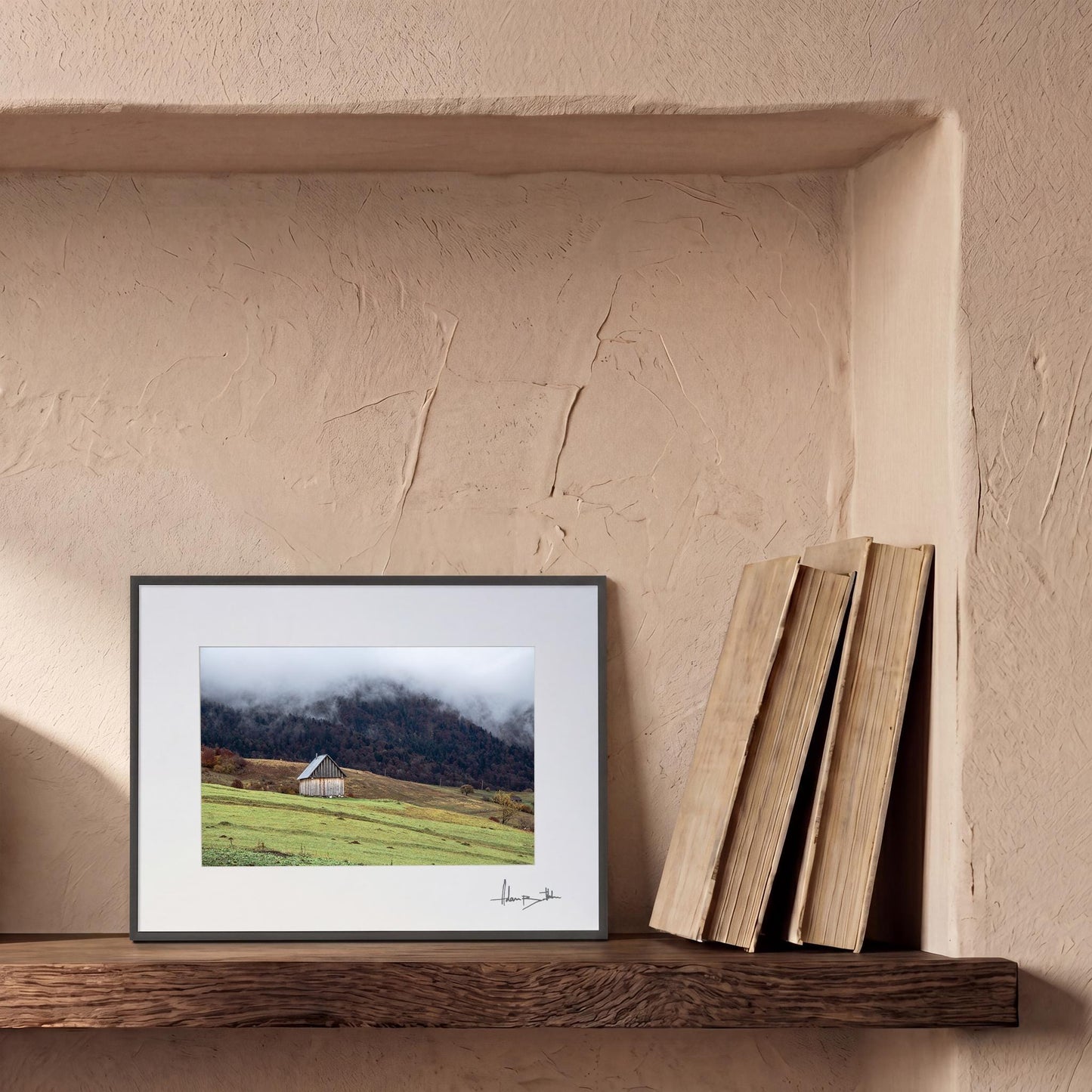 hut — Small room