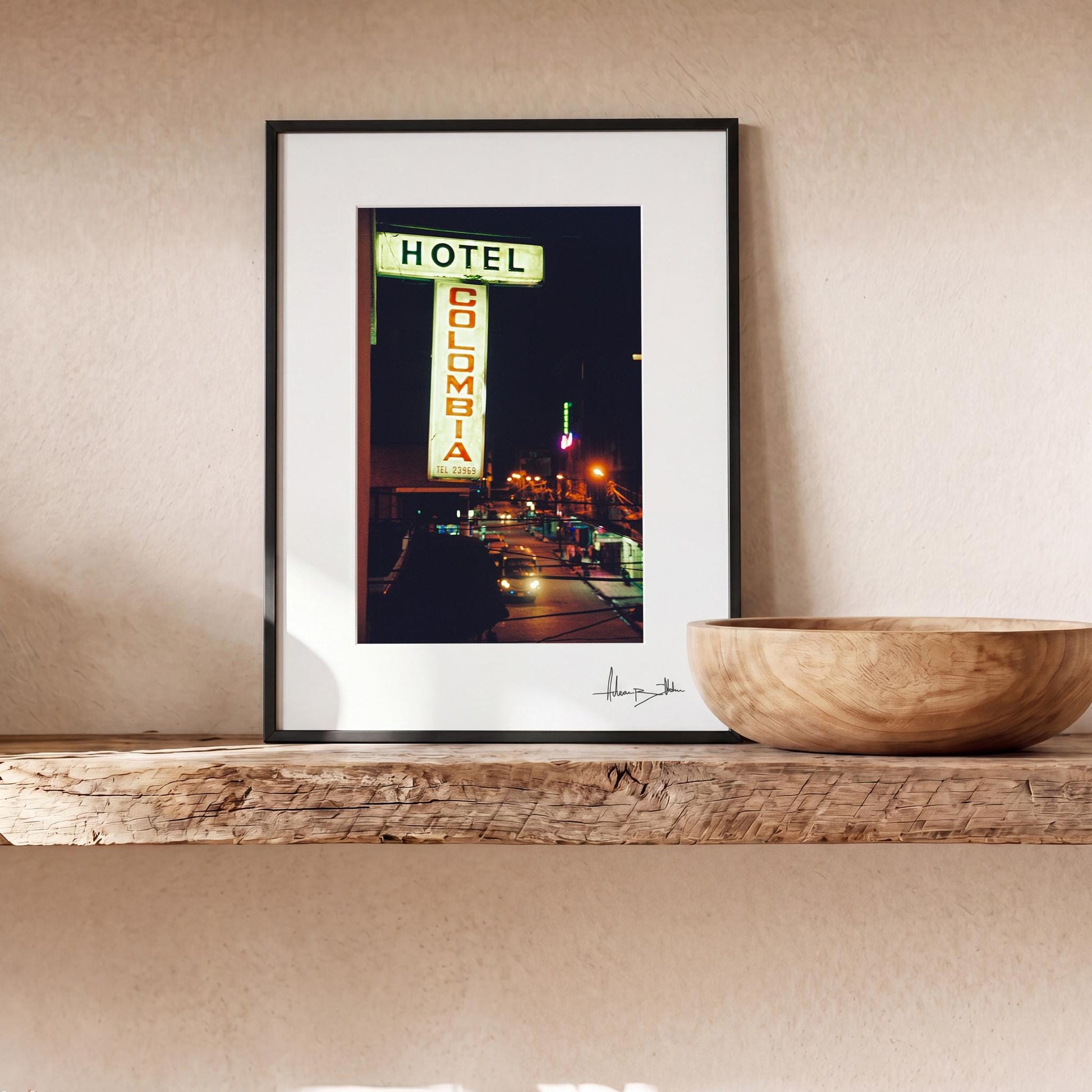 hotelcolombia — Small room